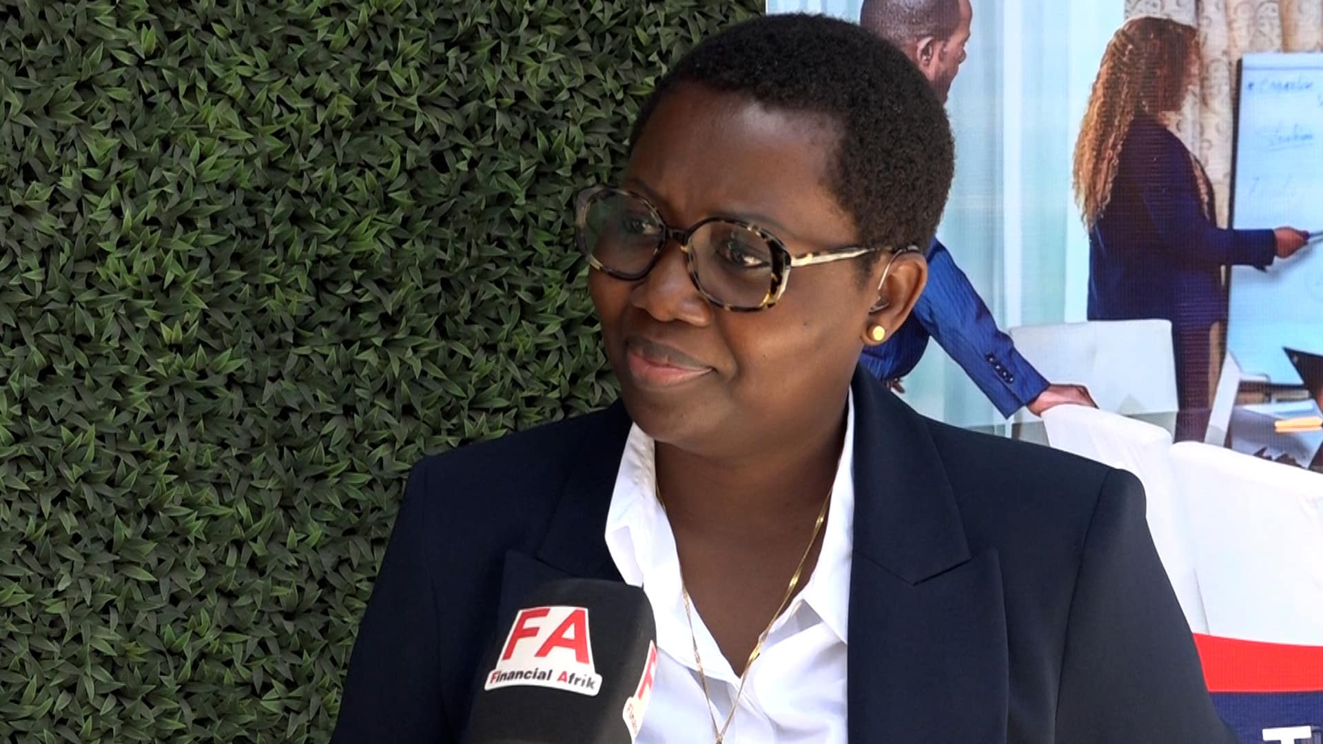 Ndeye Sokhna: «la mésofinance est une alternative au développement du secteur financier sénégalais»