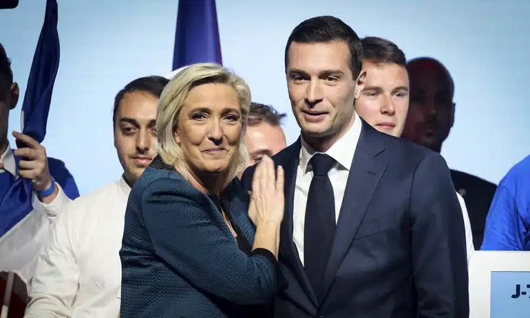 France : Marine Le Pen rafle les européennes et fait vaciller la Bourse