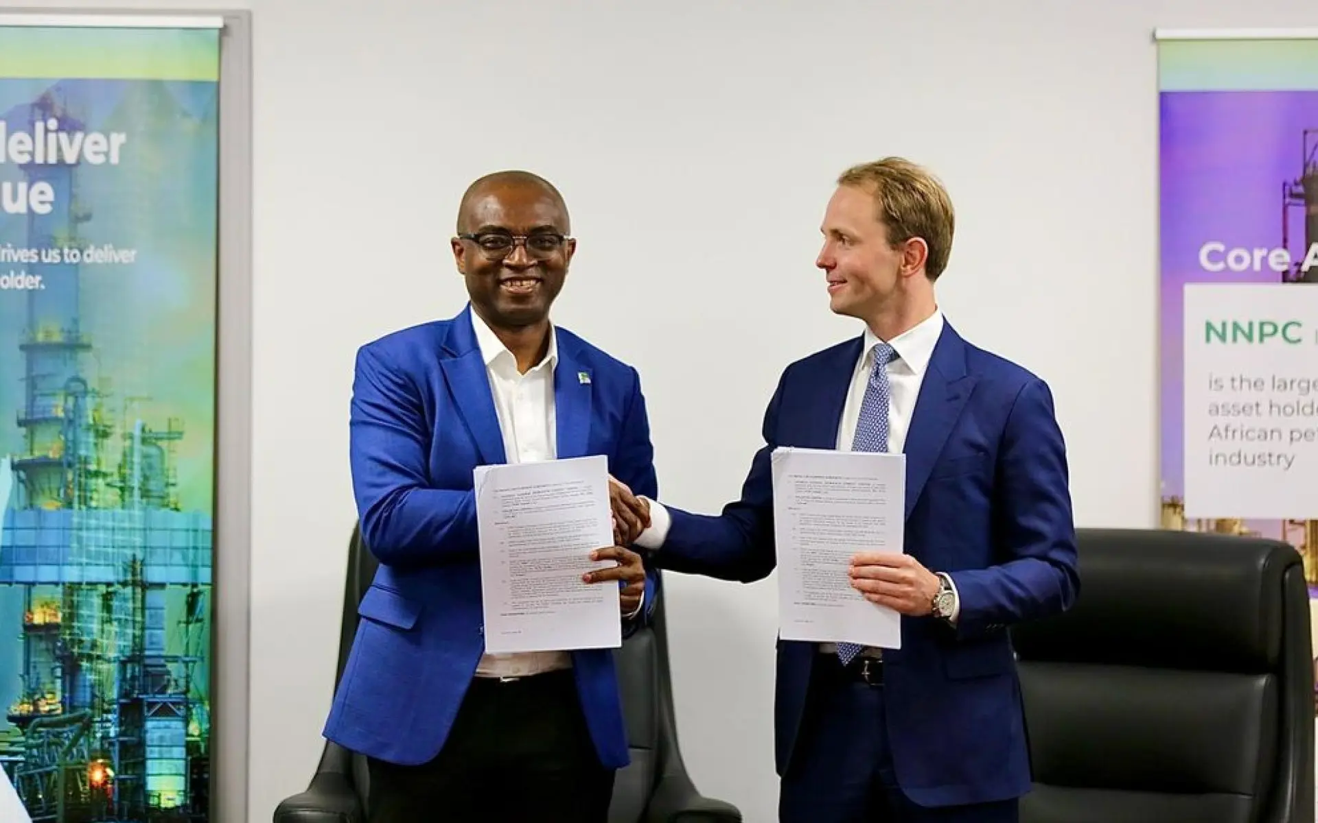 Nigeria : la compagnie publique pétrolière signe un contrat d&rsquo;Unité flottante de gaz naturel liquéfié avec Golar LNG