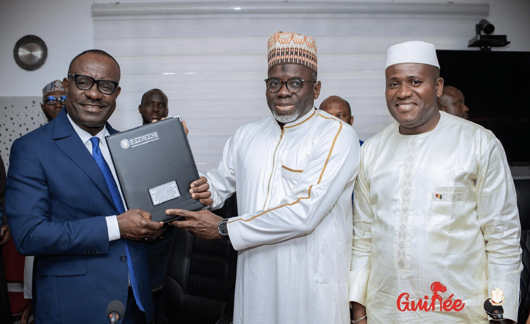 La Banque d’Investissement et de Développement de la CEDEAO (BIDC) et le gouvernement de la Guinée signent des accords de prêt d’une valeur de 63 millions USD