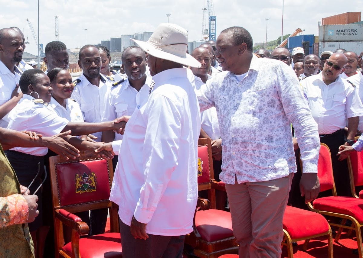 Kenya : une société de l&rsquo;ancien président Uhuru Kenyatta empêchée d’importer du lait ougandais 