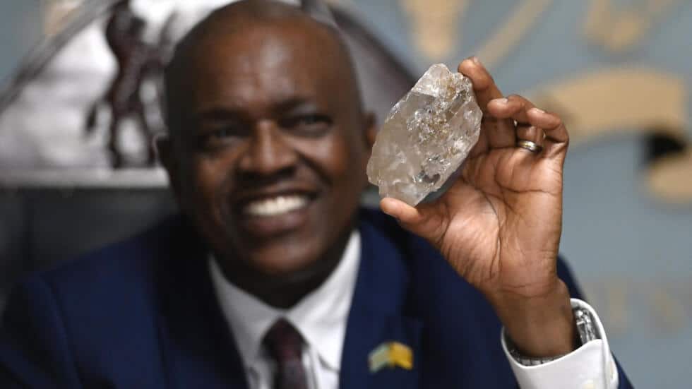 Le Botswana annonce la découverte du deuxième diamant le plus gros au monde