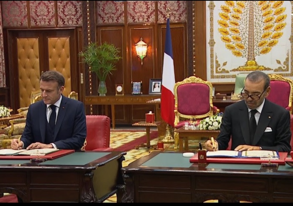 MAROC : le Roi Mohammed VI et le Président Macron signent 22 accords de 10 milliards d’euros