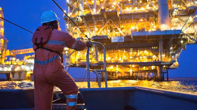 L’Algérie et Chevron signent un accord de coopération dans le domaine de l’offshore