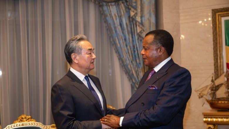 « L’amitié sino-congolaise demeure à la pointe », déclare le chef de la diplomatie chinoise à Brazzaville