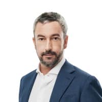 Changement à la tête d&rsquo;AXA Afrique : de Gilles Fromageot remplace Meryem Chami