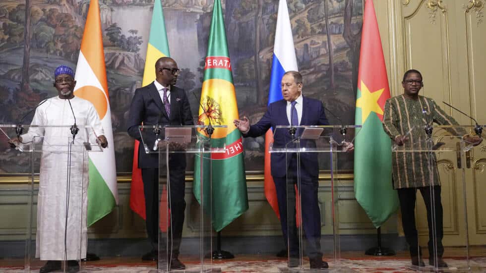 Les chefs de la diplomatie de l’AES en visite à Moscou