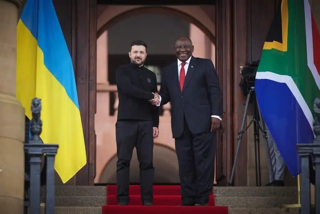 Rencontre historique à Pretoria entre Cyril Ramaphosa et Volodymyr Zelensky