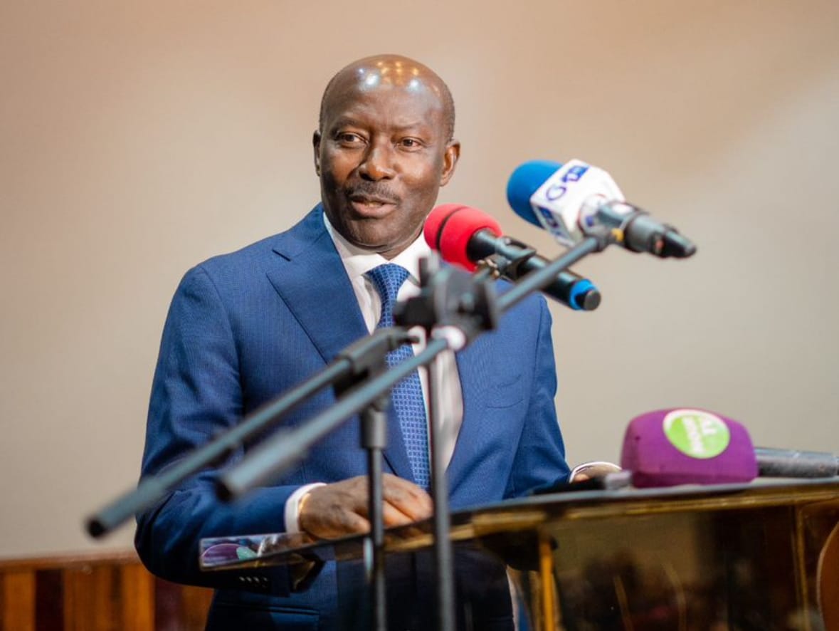 Gabon : OYIMA promet une transition ordonnée à la tête du Groupe BGFIBank