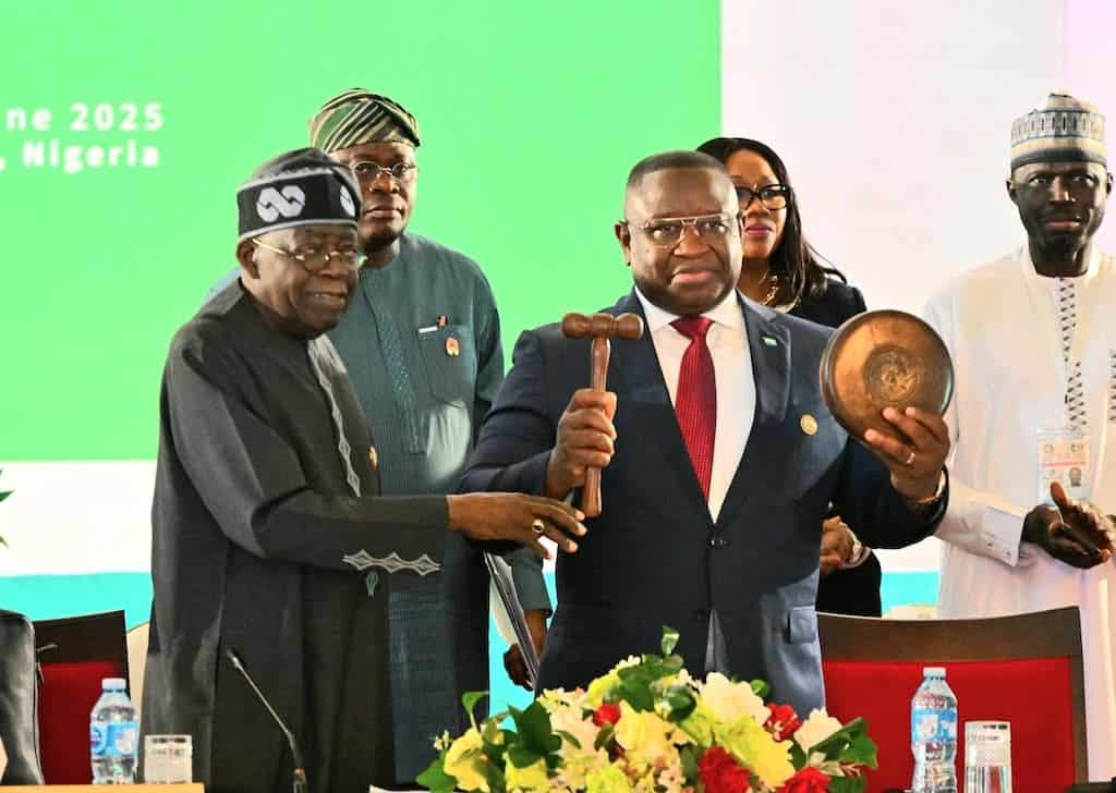 CEDEAO : Julius Maada Bio succède à Bola Tinubu dans un contexte d’incertitude sur l’avenir de l’AES