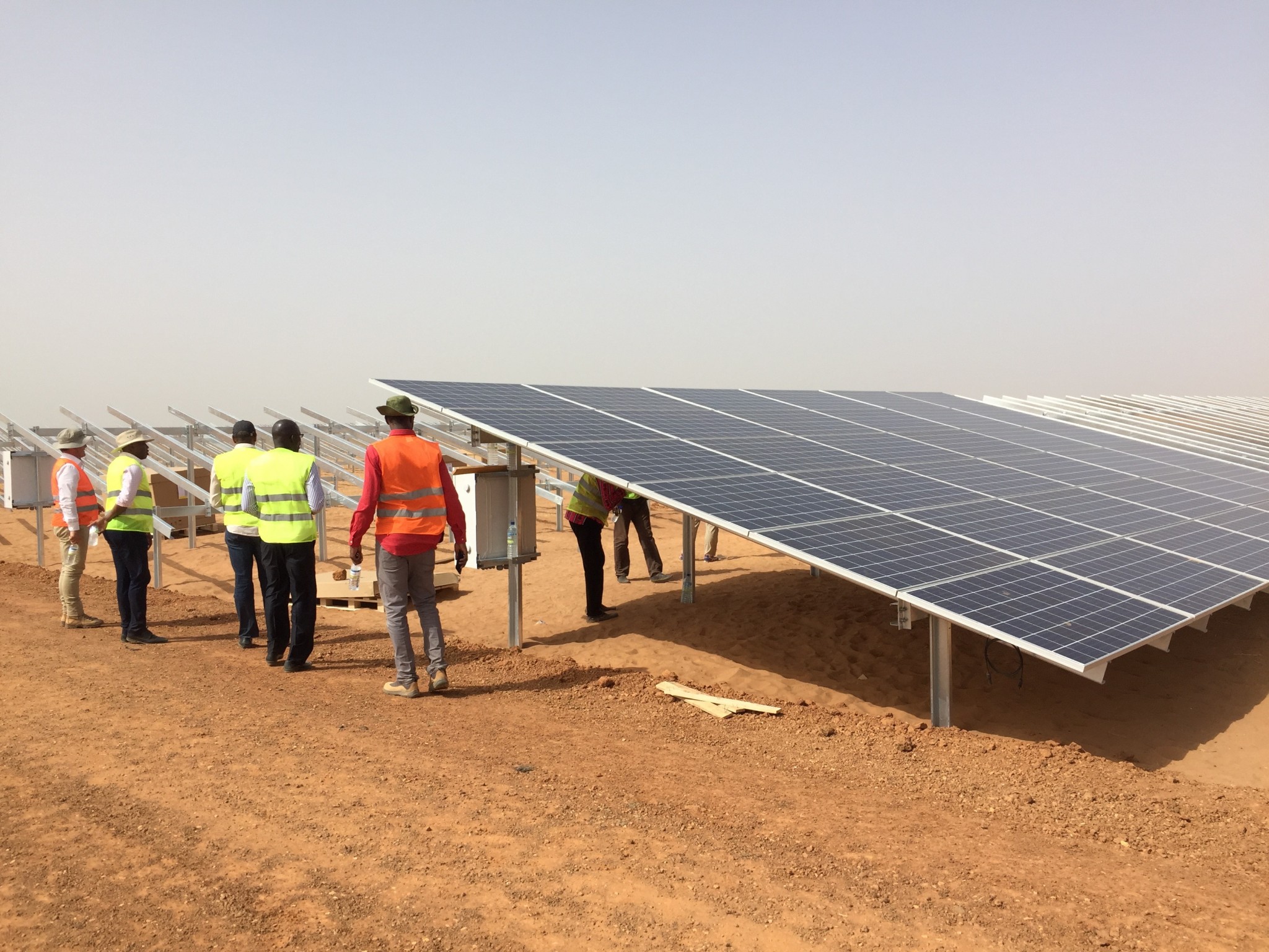 La BAD renforce la stratégie Desert-to-Power avec une centrale solaire au Burkina Faso