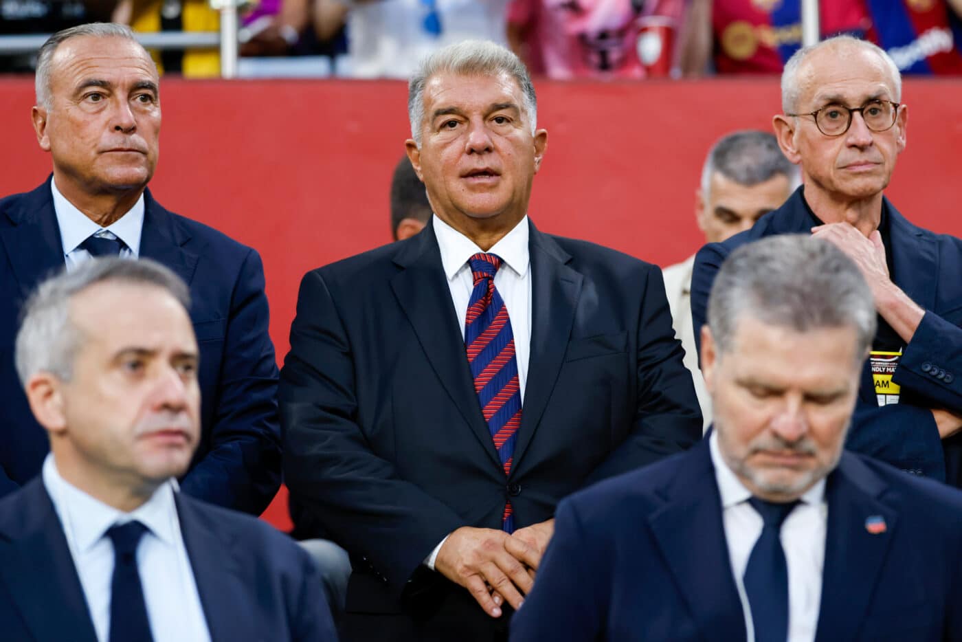 En RDC, les accords avec le Barça, Monaco et l’AC Milan divisent