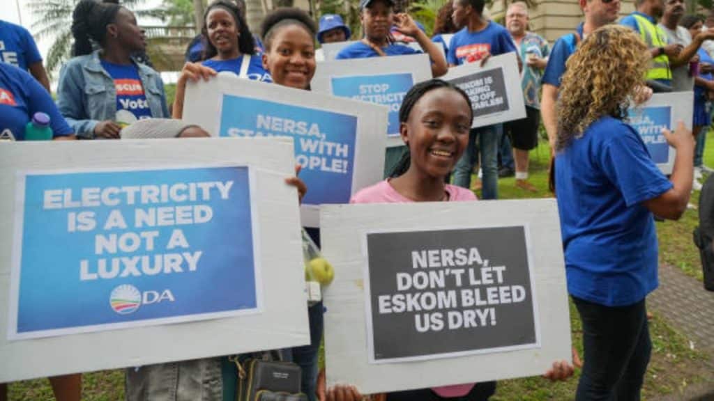Erreur de Tarification : les Sud-Africains face à une hausse choc de 8,76% des prix de l&rsquo;électricité !