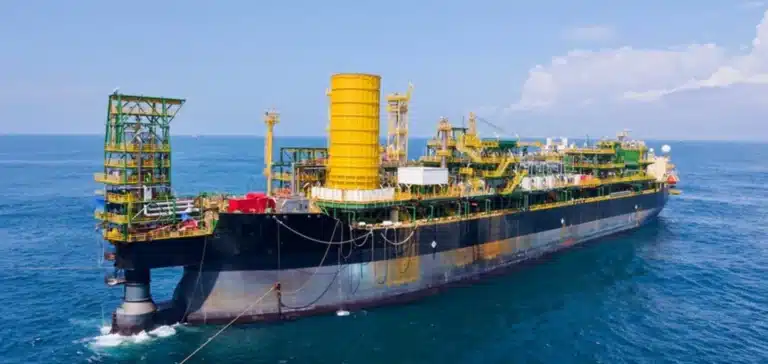 Côte d’Ivoire : Eni cède 30 % du projet Baleine à Vitol