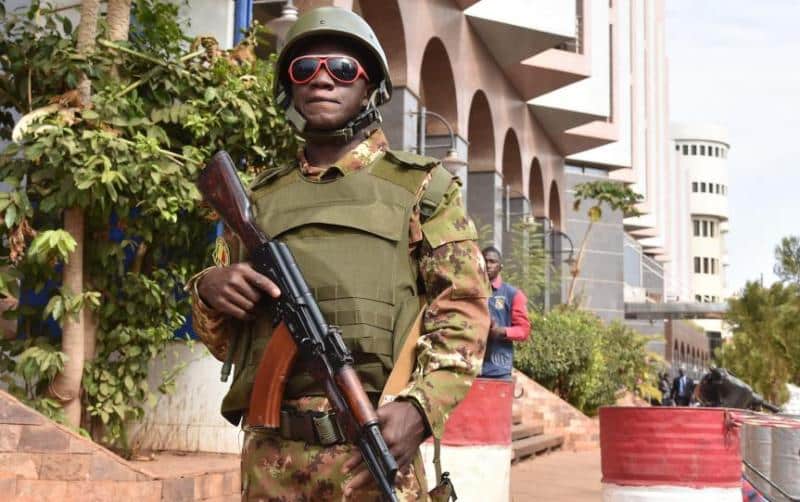 Bamako retient son souffle