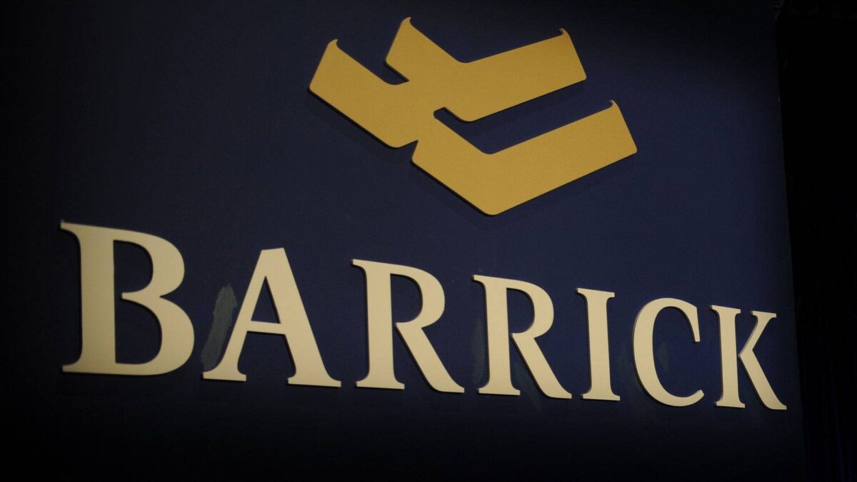 Barrick accélère sa restructuration alors que les tensions au Mali persistent