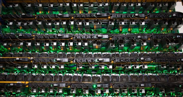 Crypto-minage : 14,2 milliards USD de valorisation effacés en six semaines, sous l’effet du retournement brutal du Bitcoin
