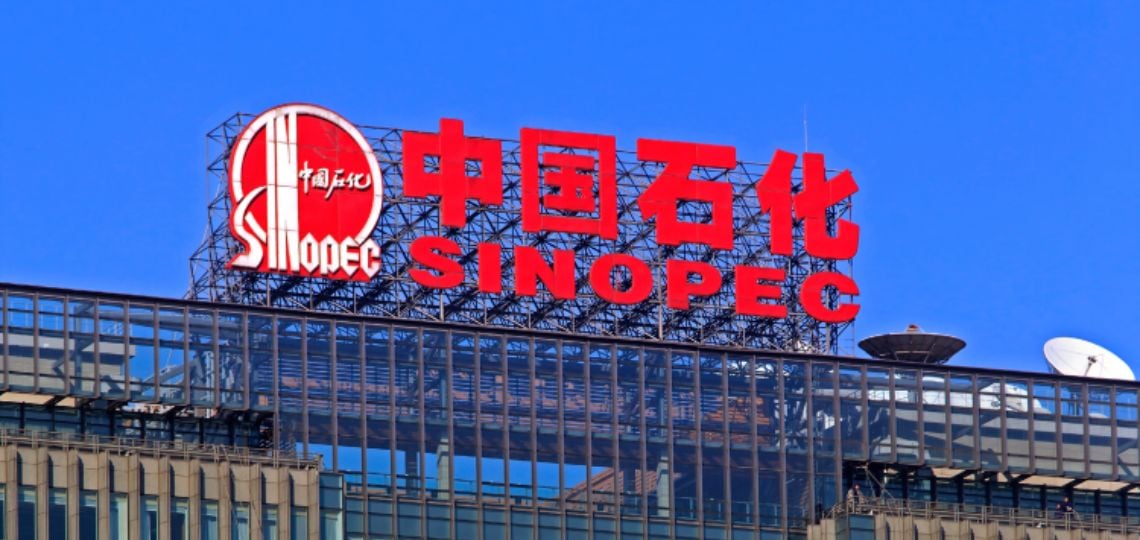 L’Algérie confie un projet de 437 millions USD au chinois Sinopec pour doper la production d’essence