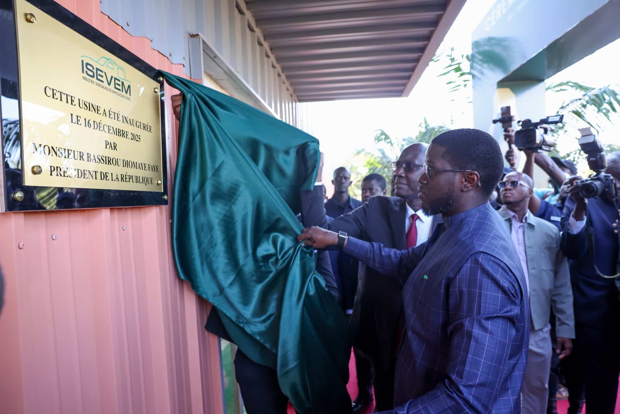 Le Sénégal inaugure sa première usine de véhicules militaires, épaulé par la Corée