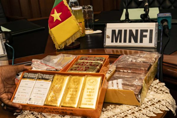 Cameroun : exportation clandestine de la quasi-totalité de l’or acheminé vers les Émirats Arabes Unis en 2023