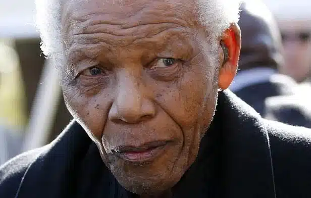 Afrique du Sud : une fille de Mandela obtient le droit de vente sur des objets personnels de l’ancien président