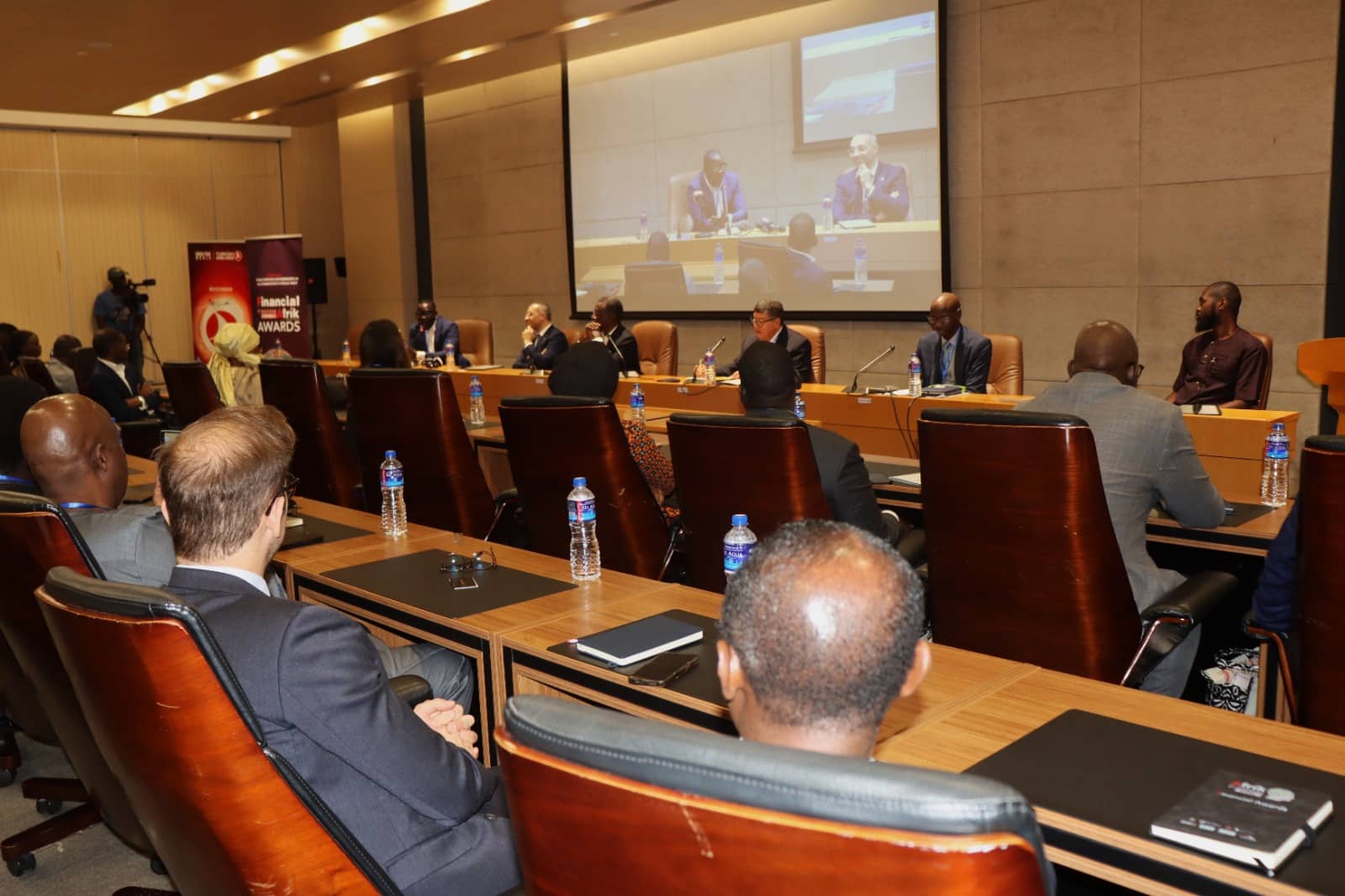 Les partenariats public-privé, une alternative crédible à la dette publique en Afrique ?