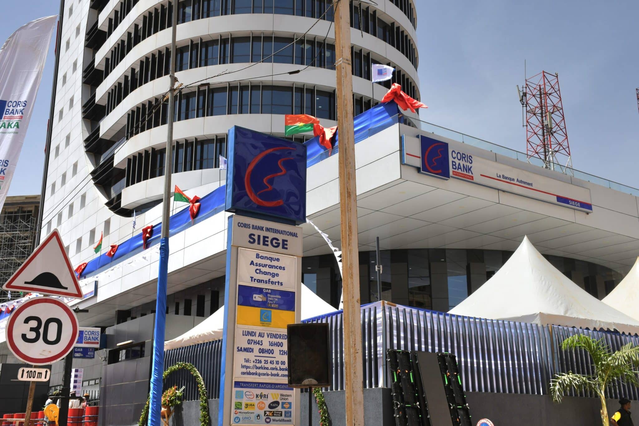 Coris Bank International : un total bilan qui frôle les 3 000 milliards de FCFA