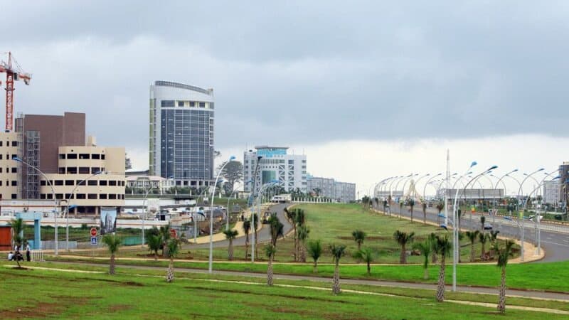 Guinée équatoriale : les banques s’engagent à faciliter l’accès aux logements sociaux à La Paz