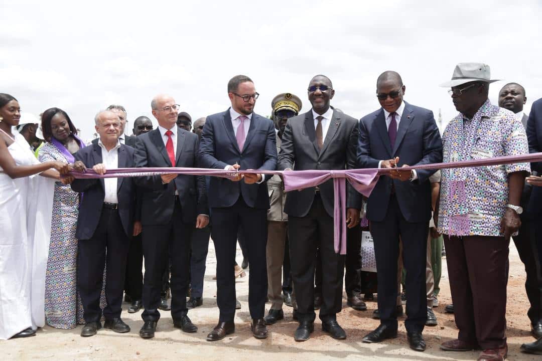 Côte d’Ivoire : SUCAF-CI inaugure une distillerie high-tech de 30 millions de dollars pour propulser l’agro-industrie