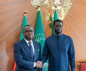 Sénégal et Bénin : deux trajectoires, un même traitement